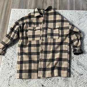 NEVER WORN- Medium/ long length shacket